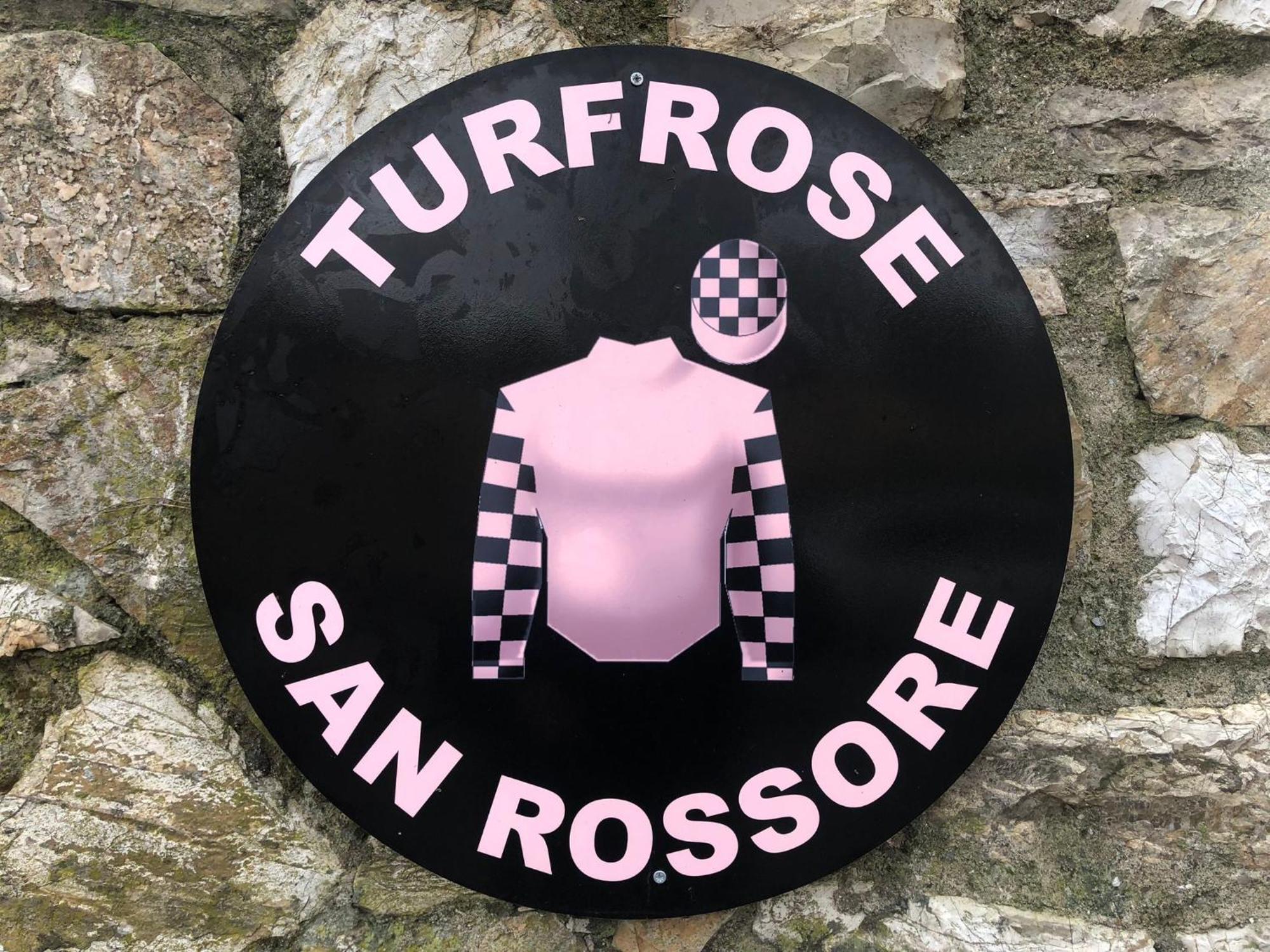 Turfrose Di San Rossore A Pisa By Zoom In Earth ภายนอก รูปภาพ